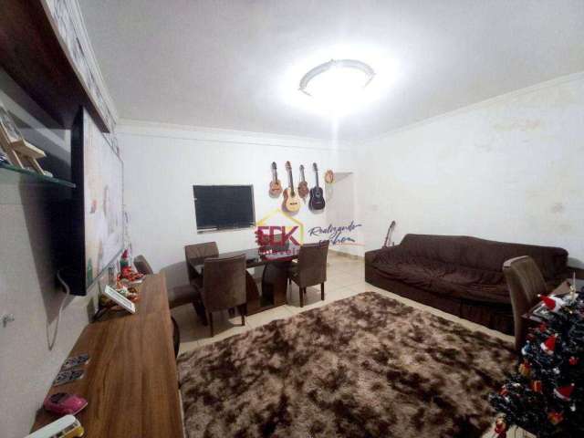 Sobrado com 3 dormitórios à venda, 176 m² por R$ 450.000 - Parque Urupês - Taubaté/SP