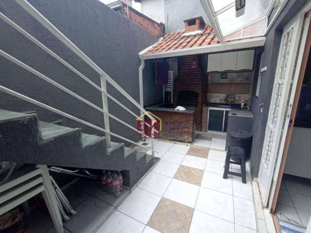 Vende-se sobrado invertido, localizado na Vila Cintra