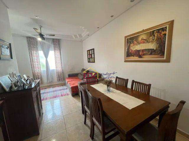 Casa com 2 dormitórios à venda, 105 m² por R$ 371.000 - Jardim Maria Amélia - Jacareí/SP