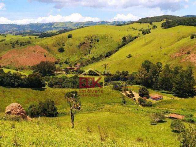 Sítio com 2 dormitórios à venda, 605000 m² por R$ 2.500.000 - Zona Rural - Cunha/SP