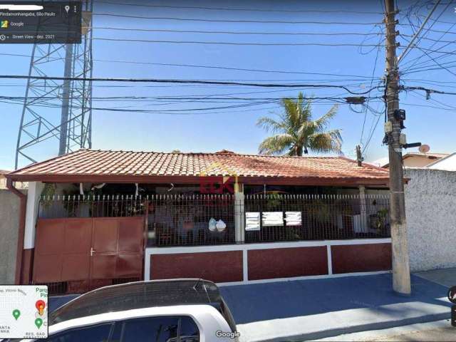 Casa com 3 dormitórios à venda, 300 m² por R$ 500.000,00 - Parque São Domingos - Pindamonhangaba/SP