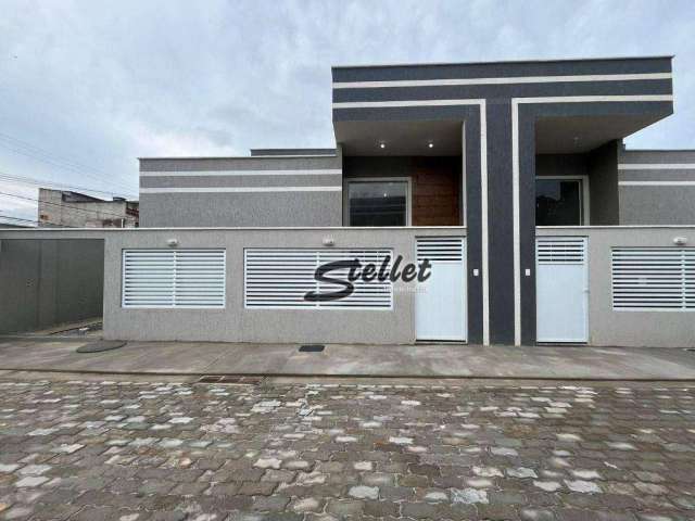 Casa com 2 dormitórios à venda, 67 m² por R$ 350.000,00 - Chácara Mariléa - Rio das Ostras/RJ