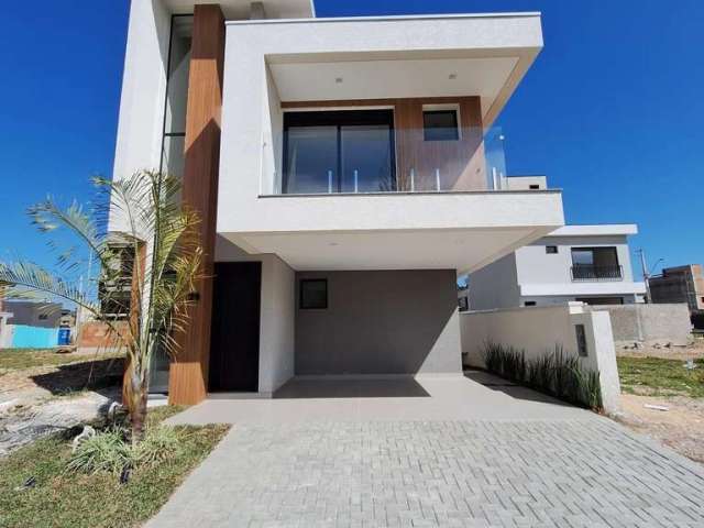 Santa Cândida, Casa em Condomínio Clube, 3 suítes, com 151 metros + terraço descoberto com preparaç