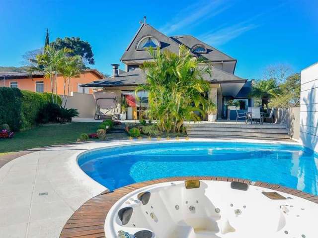 Jardim Social, casa de luxo, 6 vagas, piscina, aquecida, jacuzzi, gazebo, aquecimento solar, amplo