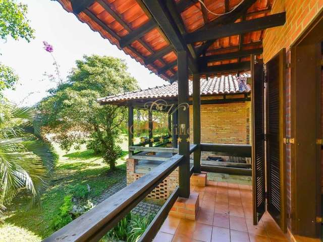 Lapa, Casa Antiga , tijolos maciço,  madeira de imbuia,  3 suítes, adega, terreno  1.039 m²,  à ven