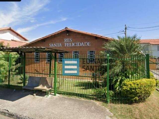 Casa com 2 dormitórios para alugar, 45 m² por R$ 650,00/mês - Jóquei Clube - Juiz de Fora/MG