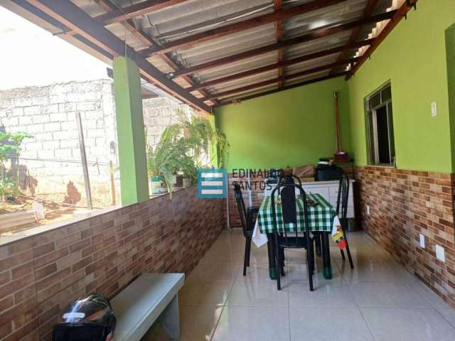 Casa com 2 dormitórios à venda, 70 m² por R$ 300.000,00 - Santa Cruz - Juiz de Fora/MG