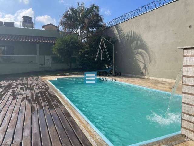 Casa com 3 dormitórios à venda, 250 m² por R$ 890.000,00 - Marilândia - Juiz de Fora/MG