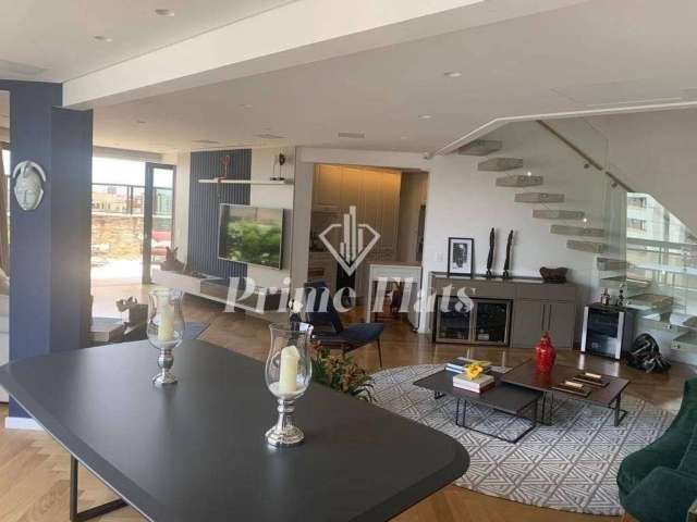 Flat disponível para venda no The Sutton House, com 210m², 3 dormitórios e 2 vagas de garagem