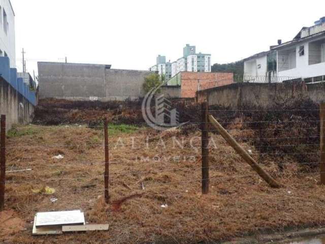 Terreno à venda no bairro Areias - São José/SC