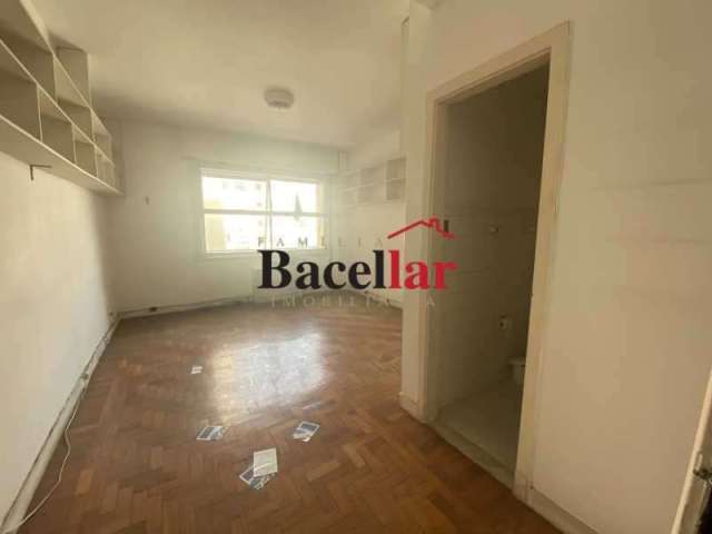 Sala comercial com 1 sala à venda na Avenida Erasmo Braga, Centro, Rio de Janeiro, 28 m2 por R$ 120.000