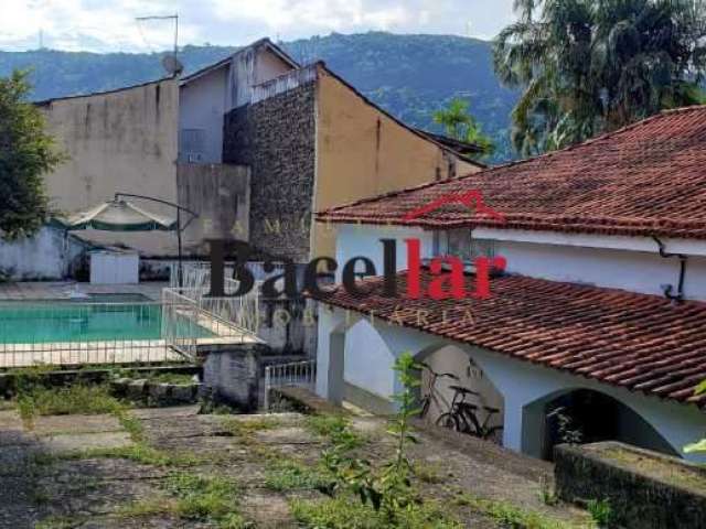 Casa com 3 quartos à venda na Rua Desembargador Cesinio Paiva, São Francisco, Niterói, 208 m2 por R$ 1.949.999