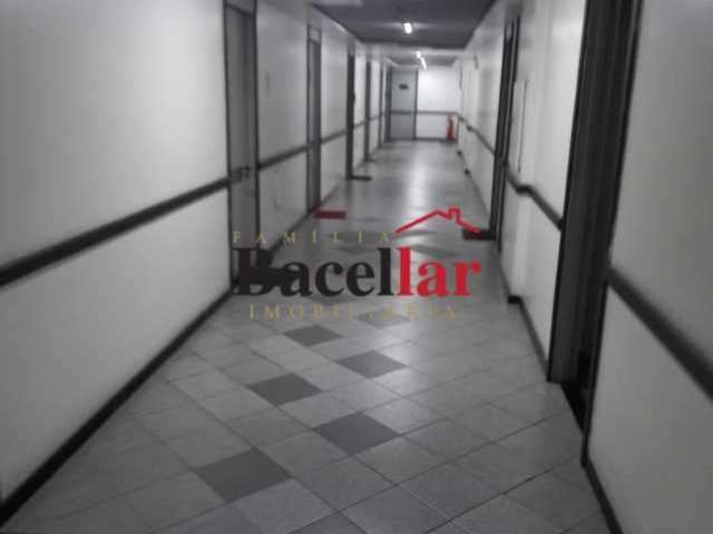 Sala comercial à venda na Boulevard Vinte e Oito de Setembro, Vila Isabel, Rio de Janeiro, 42 m2 por R$ 160.000