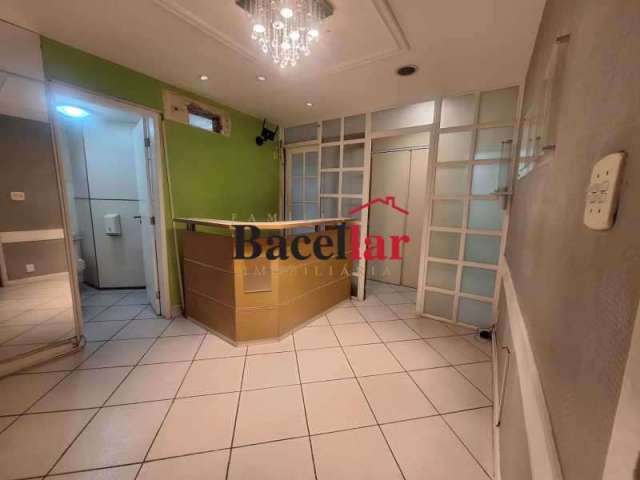 Sala comercial com 8 salas à venda na Rua Padre Elías Gorayeb, Tijuca, Rio de Janeiro, 80 m2 por R$ 650.000