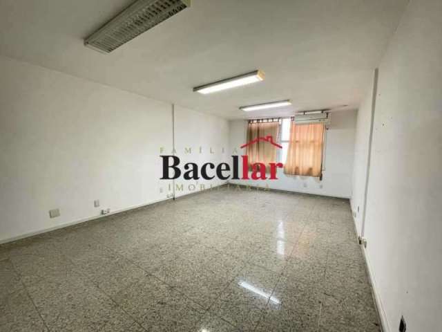 Sala comercial com 1 sala para alugar na Avenida Erasmo Braga, 227, Centro, Rio de Janeiro, 42 m2 por R$ 1.100