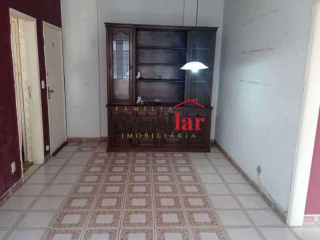 Apartamento com 2 quartos à venda na Rua Emília Sampaio, Vila Isabel, Rio de Janeiro, 66 m2 por R$ 200.000