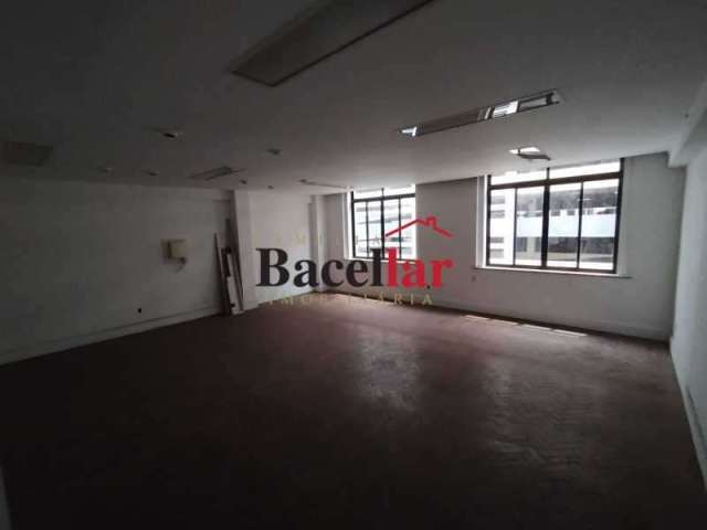 Sala comercial para alugar na Avenida Erasmo Braga, Centro, Rio de Janeiro, 58 m2 por R$ 900