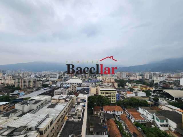 Apartamento com 2 quartos à venda na Rua Senador Nabuco, Vila Isabel, Rio de Janeiro, 75 m2 por R$ 299.999