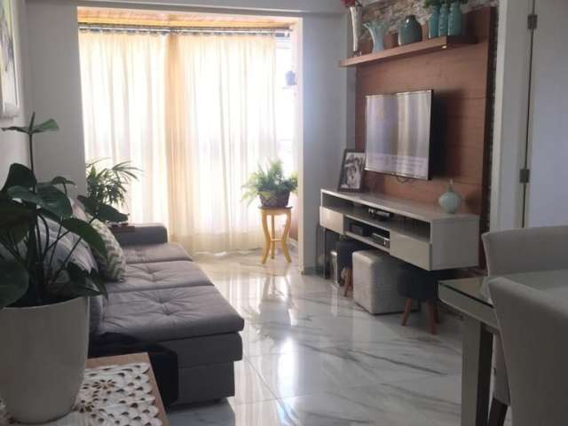 Apartamento com 3 dormitórios sendo 1 suíte no Itacorubi- Florianópolis