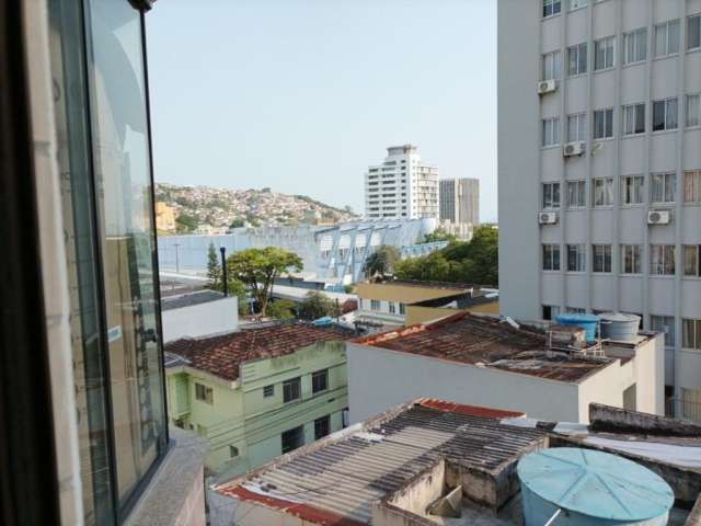 Apartamento de 1 dormitório no centro de Floripa