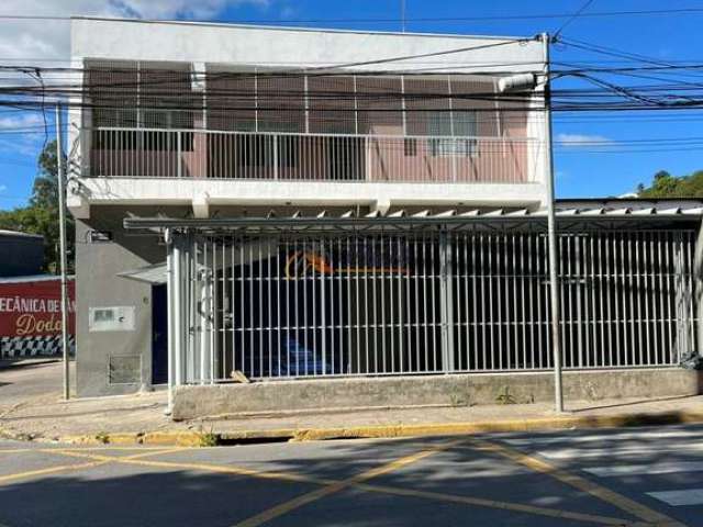 Vende casa 2 dormit. com salão comercial de 80m2