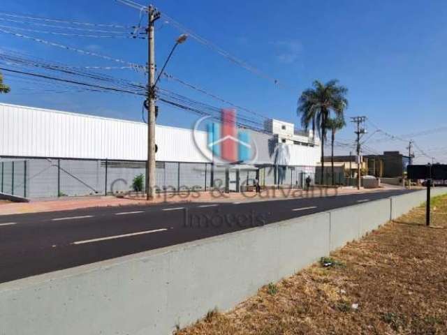 Galpão Amplamente Equipado com Escritório e Guincho na Castelo Branco