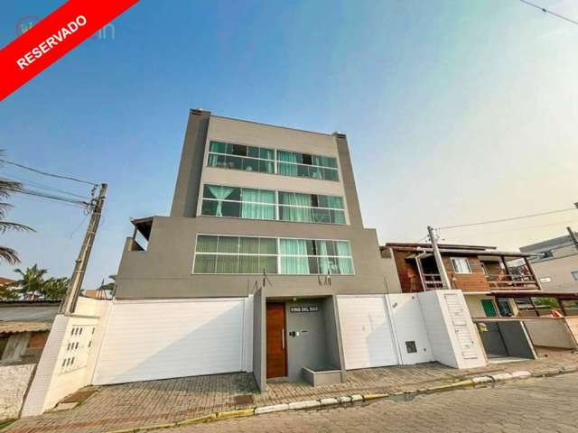 Amplo Apartamento no Centro de Navegantes, a 600 metros da praia!