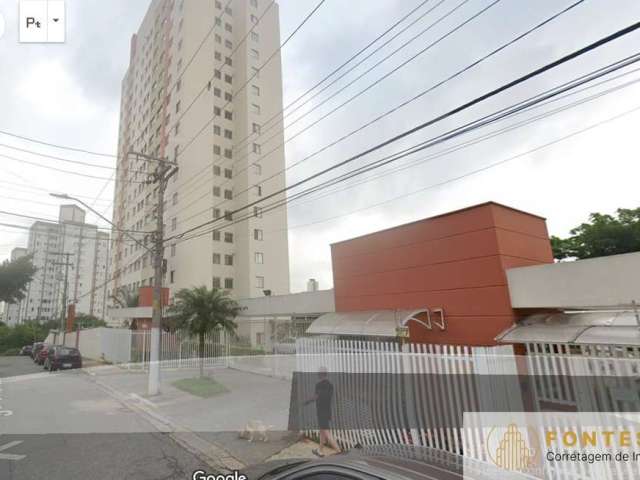 Apartamento com 3 Dormitórios, 01 banheiro, 01 Vaga de Garagem. Quarto Casal - planejado com armário, espelho e cortina sob medida. Quarto Criança - c