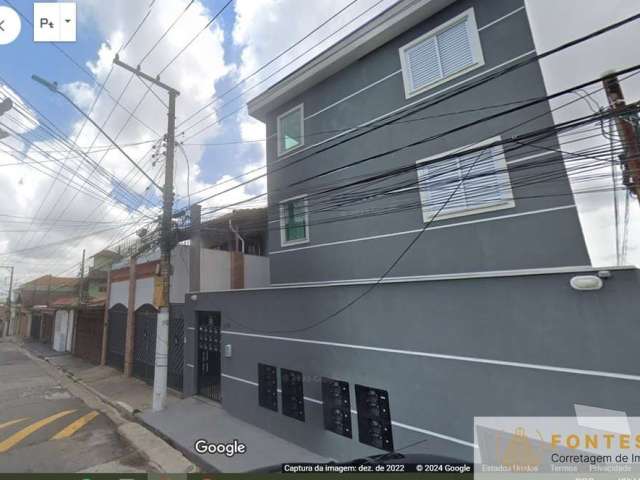 Apartamento térreo , 1 quarto , sala , cozinha , banheiro , área lavanderia !!! Prédio com sistema de câmeras , interfone, gás encanado, piso em porce