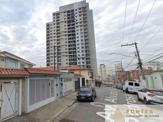 Sobrado Incrível na Parada Inglesa  3 dorm, 2 suites, com 5 banheiros, sala 2 ambientes ,lavabo, cozinha ampla com mesa 8 lugares, lavanderia e quarto