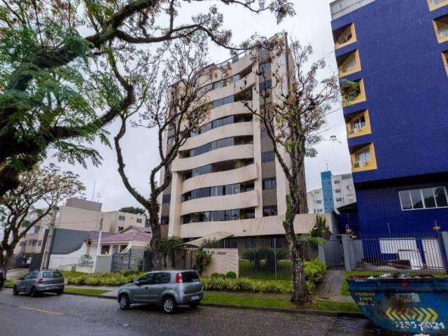 Apartamento a venda no Água Verde, 3 dormitórios, 2 vagas de garagem, sacada com churrasqueira