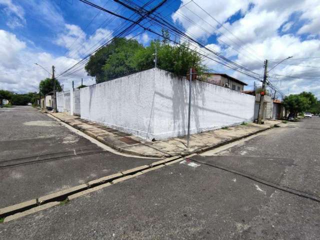 Casa Residencial à venda, no bairro Mafua, Teresina/PI