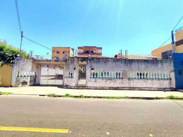 Casa Residencial à venda, no bairro Cabral, Teresina/PI