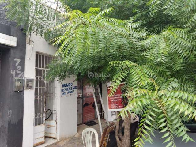 Casa Residencial à venda, no bairro Centro, Teresina/PI