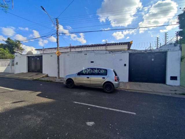 Casa Comercial à venda, no bairro Frei Serafim, Teresina/PI