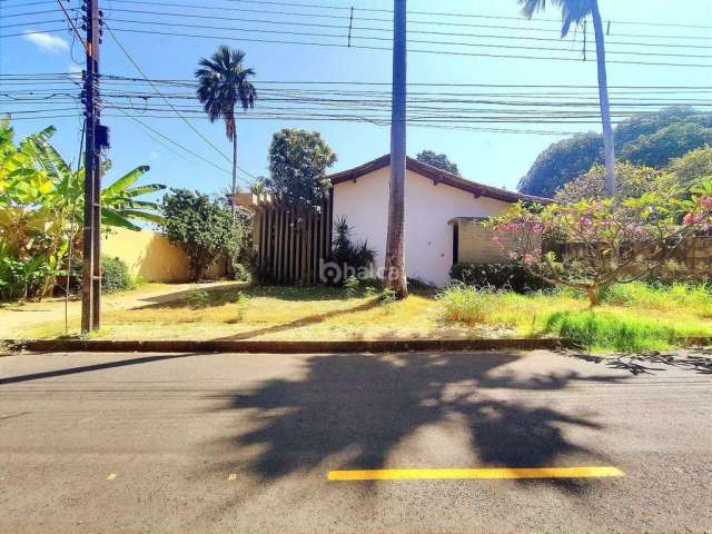 Casa Residencial/Comercial à Venda no Bairro São Cristovão