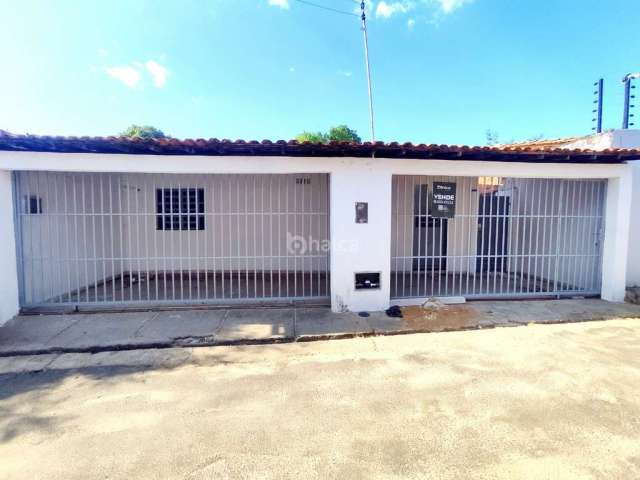 Casa Residencial à venda, no bairro Aeroporto, Teresina/PI