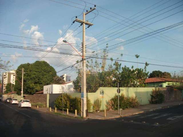 Casa Comercial à venda, no bairro Ilhotas, Teresina/PI