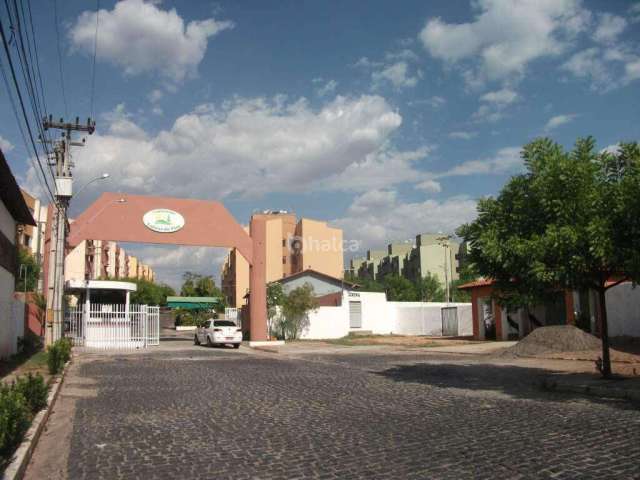 Apartamento à venda, Condomínio Colinas do Poti no bairro Primavera, Teresina/PI