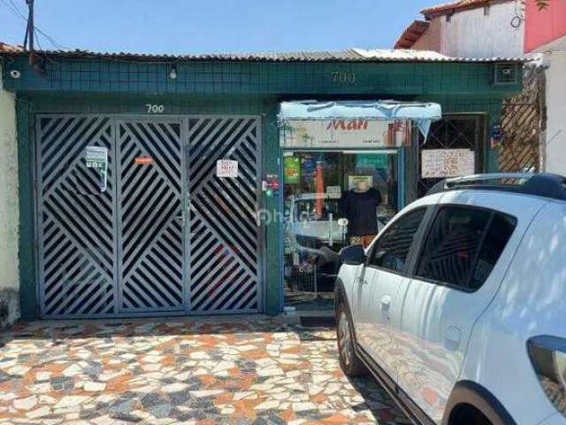 Casa à venda, no bairro Ilhotas, Teresina/PI