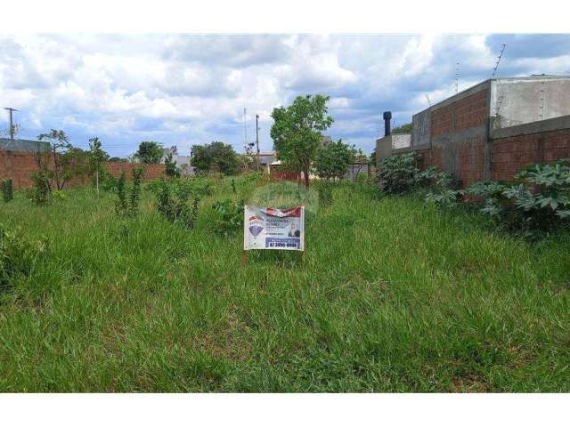 Terreno 250m² a venda no Bairro Morada dos Deuses a 01 quadra da avenida principal