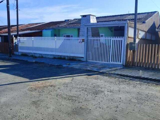 Casa para Venda em Guaratuba, Centro, 3 dormitórios, 1 suíte, 1 banheiro, 2 vagas