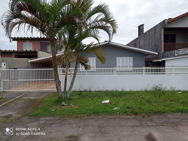 Casa para Venda em Guaratuba, Brejatuba, 3 dormitórios, 1 banheiro, 2 vagas