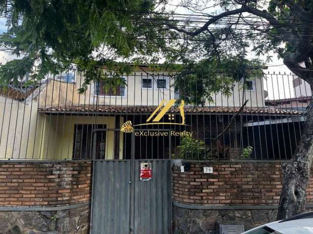 Alugamos casa com 280m2 de área Construída, na Pituba, pertinho do Tatu Bola. Ótimo espaço para instalar o seu negócio.