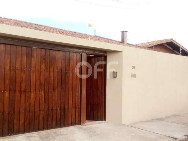 Casa com 3 quartos para alugar na Dona Elídia Ana de Campos, 26, Taquaral, Campinas, 152 m2 por R$ 4.300