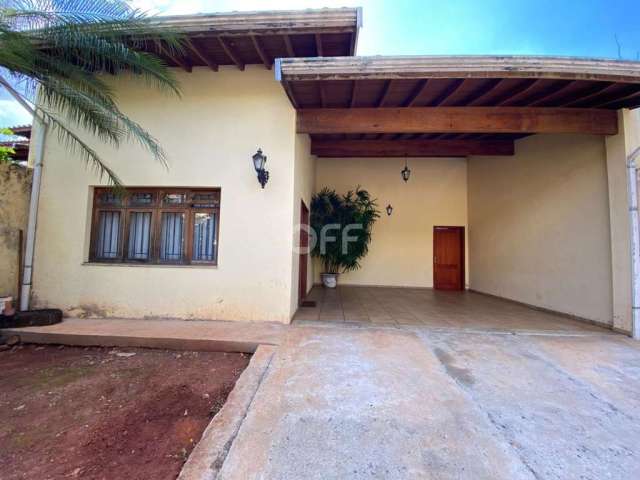 Casa com 4 quartos à venda na Rua Afonso Dini, 354, Parque das Flores, Campinas, 290 m2 por R$ 980.000