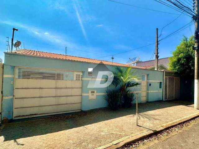 Casa com 3 quartos à venda no Jardim Flamboyant, Campinas  por R$ 830.000