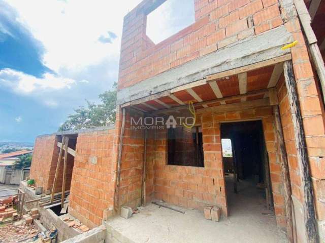 Casa Geminada de 2 Quartos, Bairro Ouro Preto