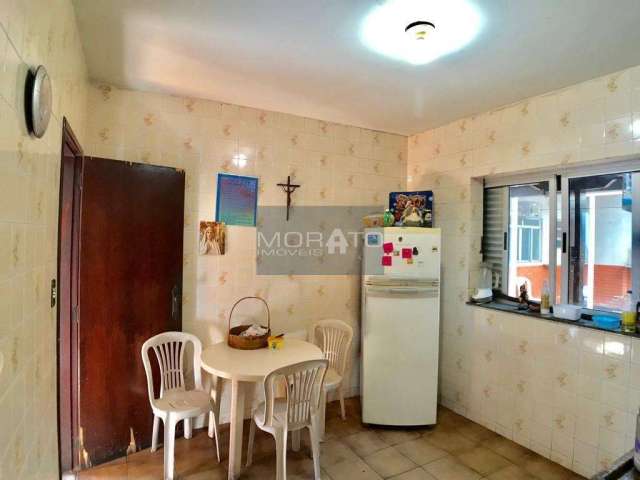 Casa à venda, 4 quartos, 1 suíte, 3 vagas, Glória - Contagem/MG