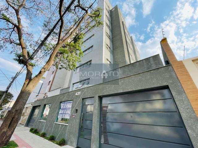 Apartamento de 02 quartos com suíte em excelente localização no Bairro Cabral